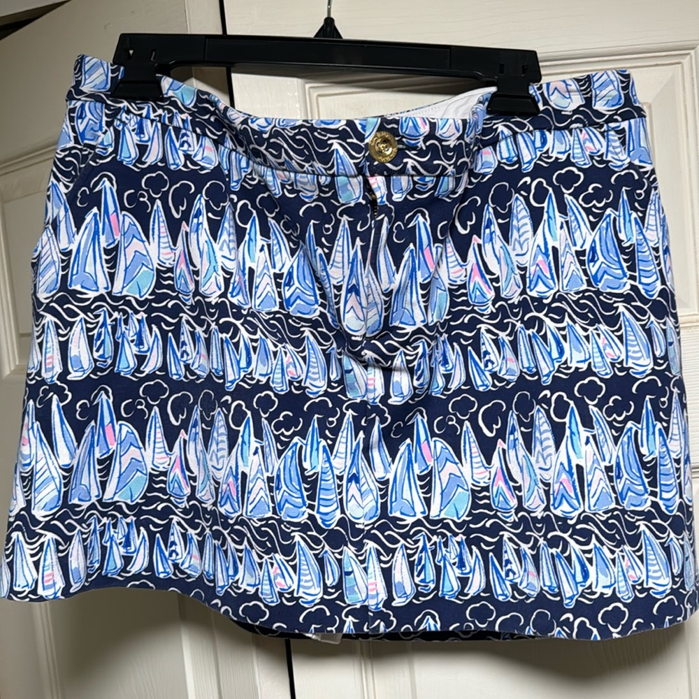 Lilly Pulitzer Skort Size 14.  Sailboat pattern.  Blue, pink, white.  Stretchy.